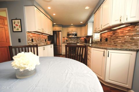 Tiny photo for 3829 Barleyton Circle, Sylvania, OH 43560 (MLS # 10006344)