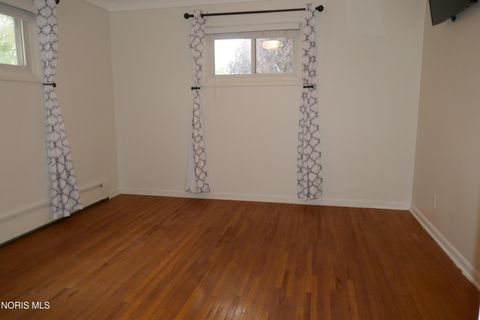 Tiny photo for 5646 Planet Avenue, Toledo, OH 43623 (MLS # 10007137)