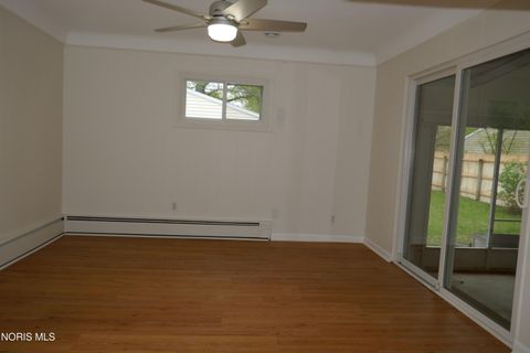 Tiny photo for 5646 Planet Avenue, Toledo, OH 43623 (MLS # 10007137)