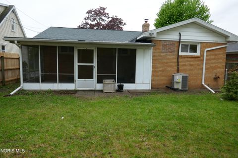 Tiny photo for 5646 Planet Avenue, Toledo, OH 43623 (MLS # 10007137)