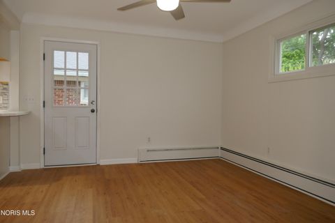 Tiny photo for 5646 Planet Avenue, Toledo, OH 43623 (MLS # 10007137)