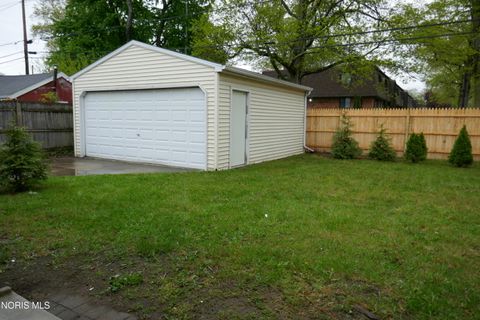 Tiny photo for 5646 Planet Avenue, Toledo, OH 43623 (MLS # 10007137)