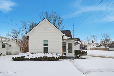 Tiny photo for 301 Allen Avenue, Findlay, OH 45840 (MLS # 10003713)