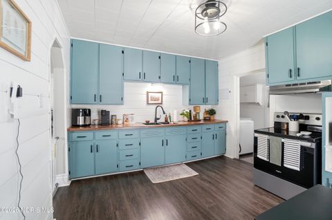 Tiny photo for 301 Allen Avenue, Findlay, OH 45840 (MLS # 10003713)