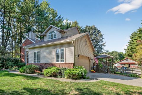 Tiny photo for 6558 Jeffers Road, Swanton, OH 43558 (MLS # 10000105)
