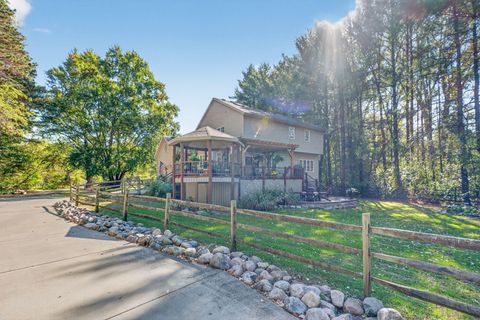 Tiny photo for 6558 Jeffers Road, Swanton, OH 43558 (MLS # 10000105)