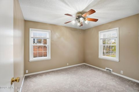 Tiny photo for 242 E Yates Avenue, Findlay, OH 45840 (MLS # 10004415)