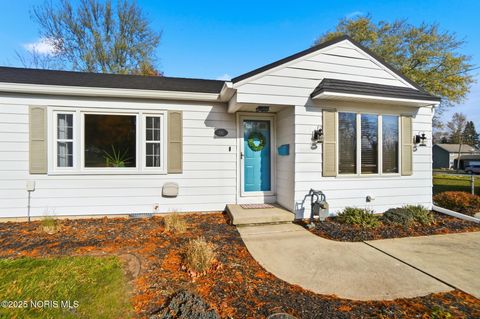 Tiny photo for 242 E Yates Avenue, Findlay, OH 45840 (MLS # 10004415)