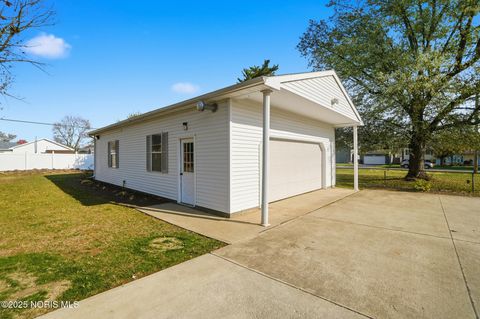 Tiny photo for 242 E Yates Avenue, Findlay, OH 45840 (MLS # 10004415)