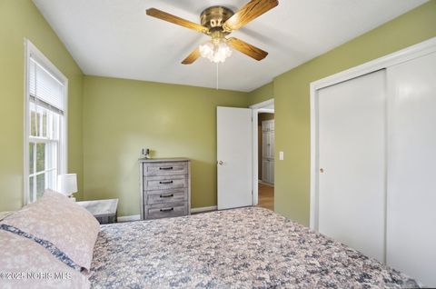 Tiny photo for 242 E Yates Avenue, Findlay, OH 45840 (MLS # 10004415)