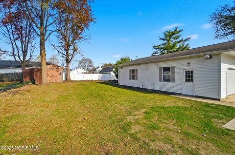 Tiny photo for 242 E Yates Avenue, Findlay, OH 45840 (MLS # 10004415)