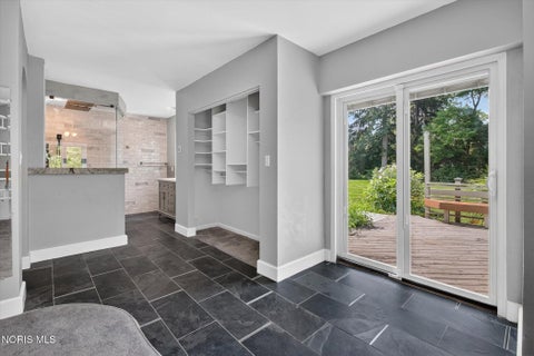 Tiny photo for 4545 Indian Road, Ottawa Hills, OH 43615 (MLS # 10014155)