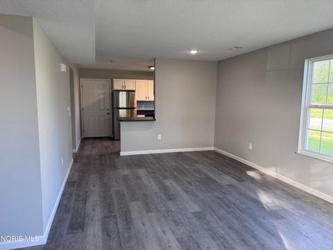Tiny photo for 1158 Rockcress Drive, Toledo, OH 43615 (MLS # 10007436)