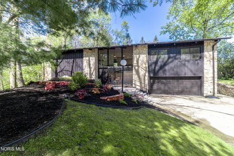 Photo of 5535 Olde Post Road, Sylvania, OH 43560 (MLS # 10007478)