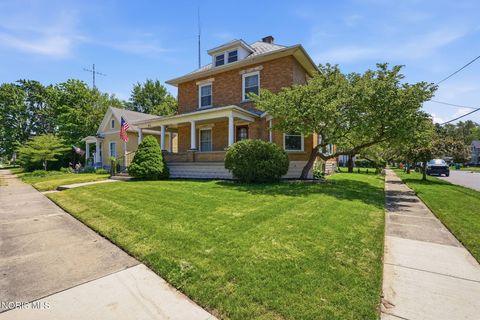 Tiny photo for 915 W Main Cross Street, Findlay, OH 45840 (MLS # 10008694)