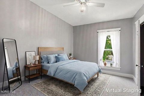 Tiny photo for 915 W Main Cross Street, Findlay, OH 45840 (MLS # 10008694)