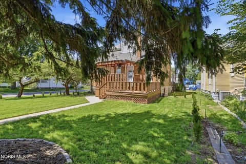 Tiny photo for 915 W Main Cross Street, Findlay, OH 45840 (MLS # 10008694)