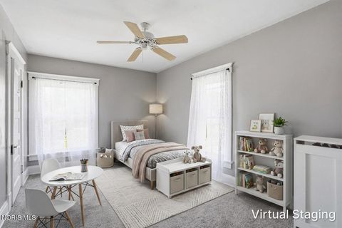 Tiny photo for 915 W Main Cross Street, Findlay, OH 45840 (MLS # 10008694)