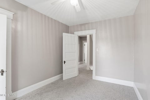 Tiny photo for 915 W Main Cross Street, Findlay, OH 45840 (MLS # 10008694)