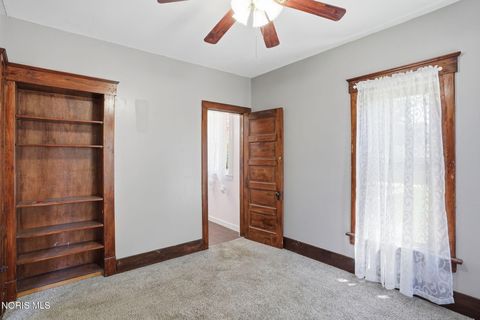 Tiny photo for 915 W Main Cross Street, Findlay, OH 45840 (MLS # 10008694)