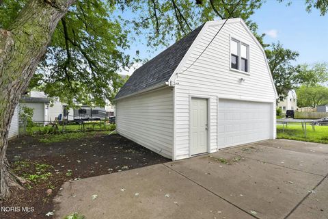 Tiny photo for 4544 Commonwealth Avenue, Toledo, OH 43612 (MLS # 10008334)