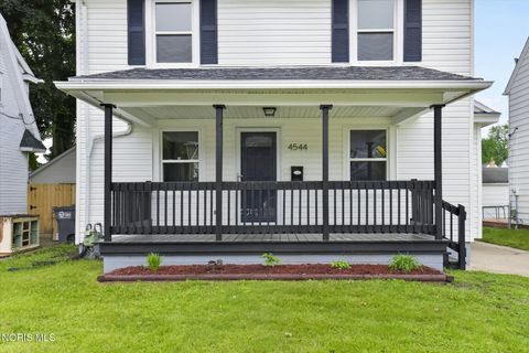 Tiny photo for 4544 Commonwealth Avenue, Toledo, OH 43612 (MLS # 10008334)