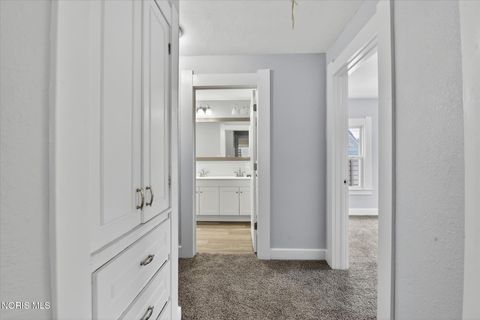 Tiny photo for 4544 Commonwealth Avenue, Toledo, OH 43612 (MLS # 10008334)