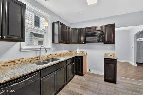 Tiny photo for 4544 Commonwealth Avenue, Toledo, OH 43612 (MLS # 10008334)