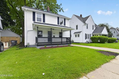 Tiny photo for 4544 Commonwealth Avenue, Toledo, OH 43612 (MLS # 10008334)