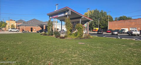 Photo of 134 E Tiffin Street, Fostoria, OH 44830 (MLS # 10000903)