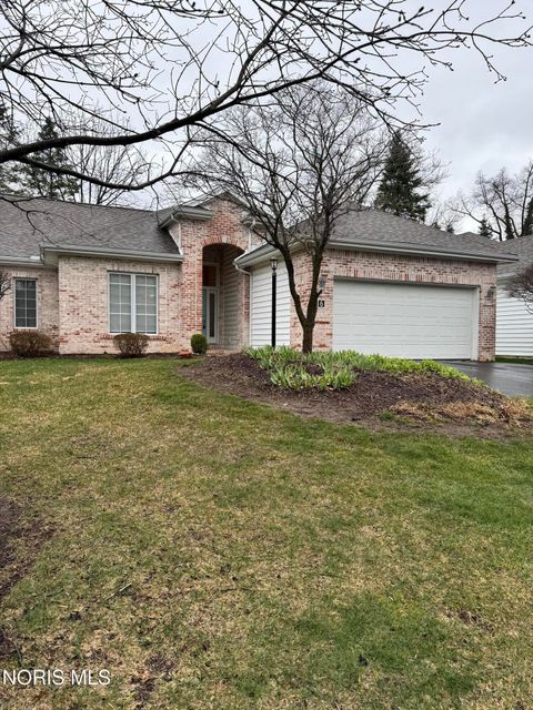Photo of 6 Bent Creek Crossing, Sylvania, OH 43560 (MLS # 10005863)