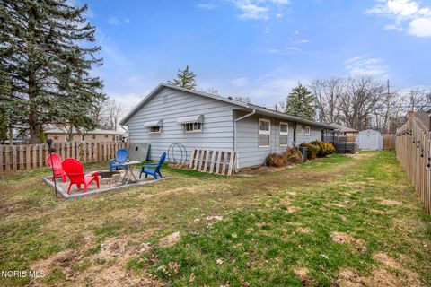 Tiny photo for 3047 March Drive, Toledo, OH 43614 (MLS # 10004998)