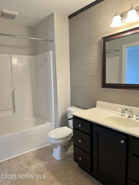 Tiny photo for 4745 Lakeside Drive, Maumee, OH 43537 (MLS # 10002326)