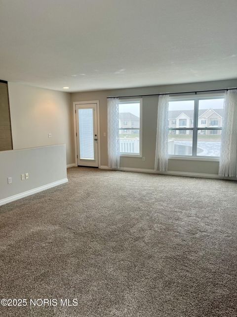 Tiny photo for 4745 Lakeside Drive, Maumee, OH 43537 (MLS # 10002326)