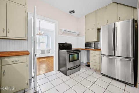 Tiny photo for 330 Glendale Avenue, Findlay, OH 45840 (MLS # 10014231)