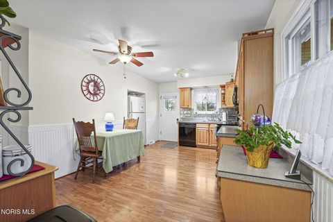 Tiny photo for 3933 Darewood Drive, Toledo, OH 43623 (MLS # 10005796)