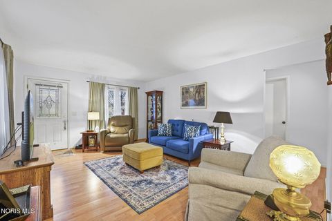 Tiny photo for 3933 Darewood Drive, Toledo, OH 43623 (MLS # 10005796)