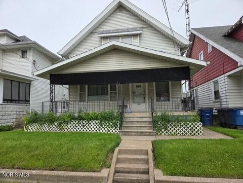 Homes For Sale - 733 White Street<br/> Toledo, OH 43605