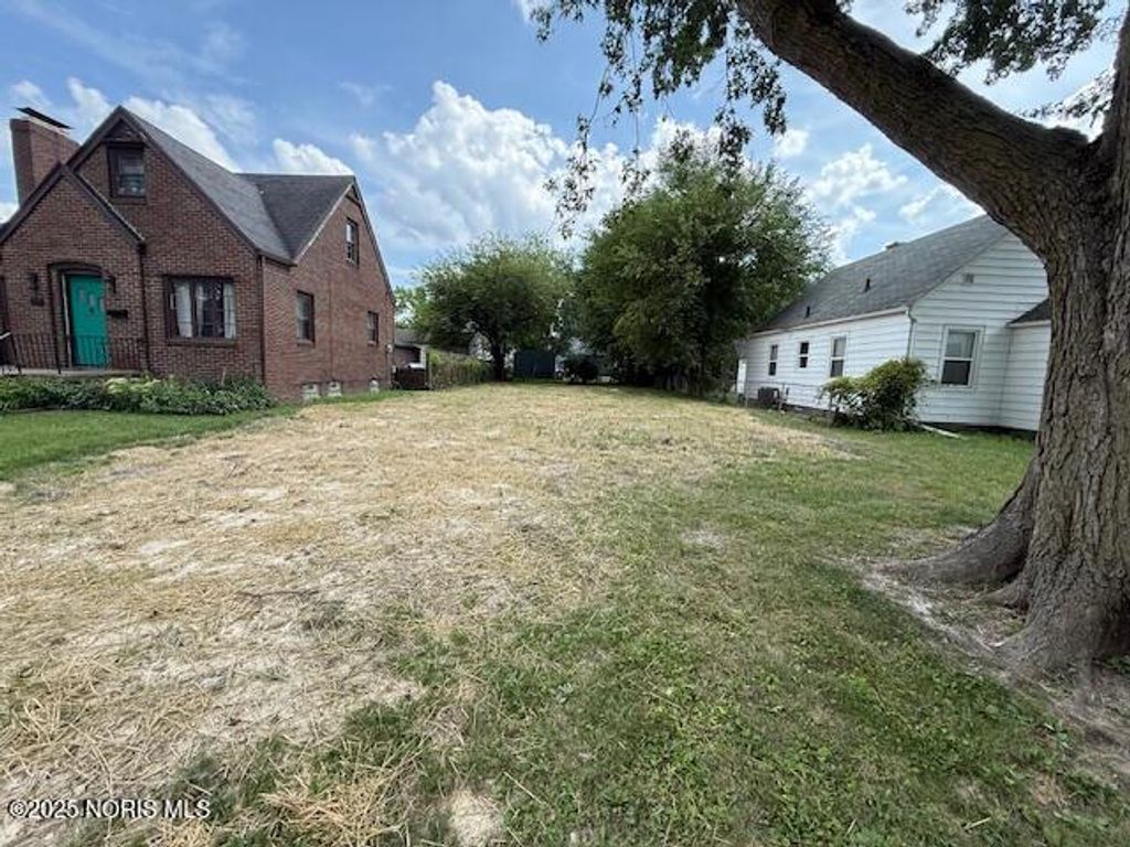 Photo for 219 Sunset Boulevard, Toledo, OH 43612 (MLS # 10000572)