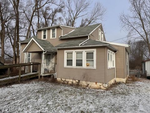 Photo of 3741 County Road 9, Bryan, OH 43506 (MLS # 10002603)