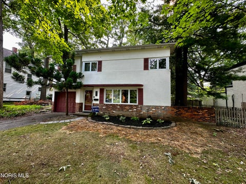 Photo of 3470 Goddard Road, Toledo, OH 43606 (MLS # 10011114)