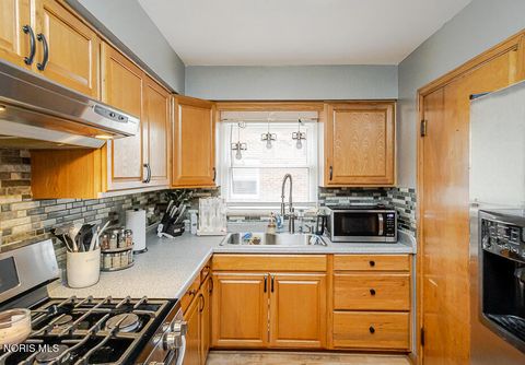 Tiny photo for 3517 Douglas Road, Toledo, OH 43606 (MLS # 10007356)