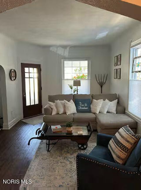 Tiny photo for 6739 Erie Street, Sylvania, OH 43560 (MLS # 10006503)