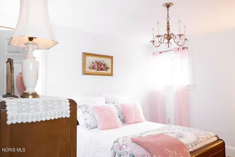 Tiny photo for 6739 Erie Street, Sylvania, OH 43560 (MLS # 10006503)