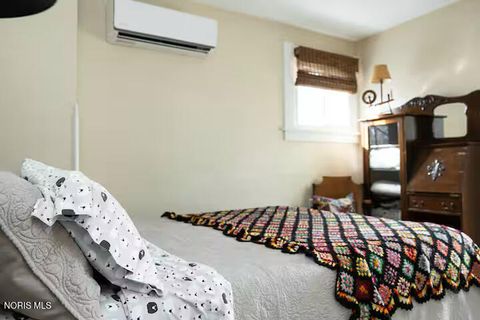 Tiny photo for 6739 Erie Street, Sylvania, OH 43560 (MLS # 10006503)