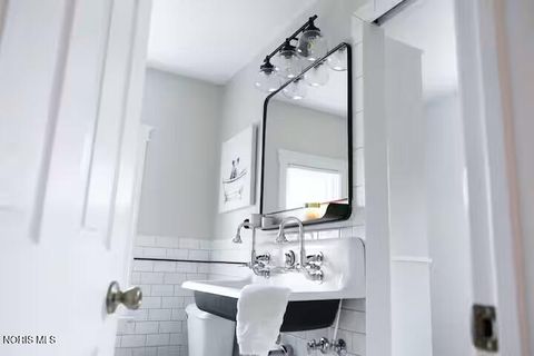 Tiny photo for 6739 Erie Street, Sylvania, OH 43560 (MLS # 10006503)