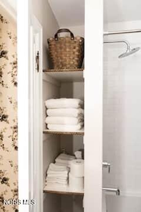 Tiny photo for 6739 Erie Street, Sylvania, OH 43560 (MLS # 10006503)