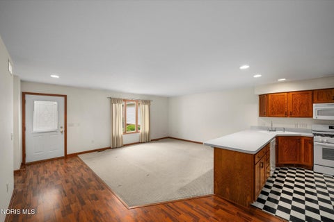 Tiny photo for 4332 Townhouse Drive # F, Oregon, OH 43616 (MLS # 10012792)