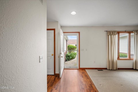 Tiny photo for 4332 Townhouse Drive # F, Oregon, OH 43616 (MLS # 10012792)