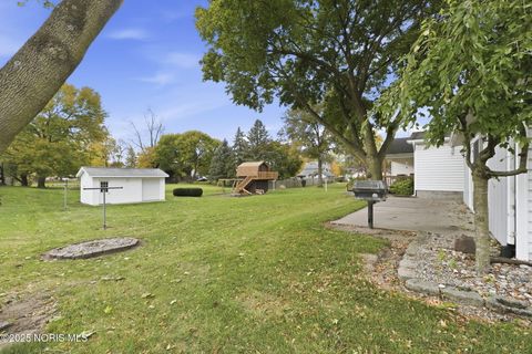 Tiny photo for 114 E Bement Street, Edgerton, OH 43517 (MLS # 10000971)